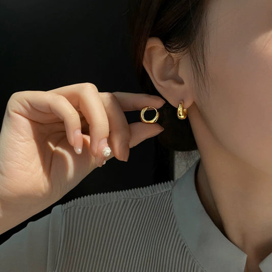 Minimalist French-Style Titanium Steel Hoop Earrings for Women with Gold Plating and U-Shaped Design
