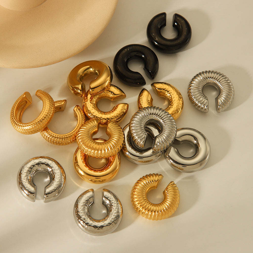 Geometric Hollow Ear Clip for Women in Stainless Steel with Gold Plating and Hammered Texture