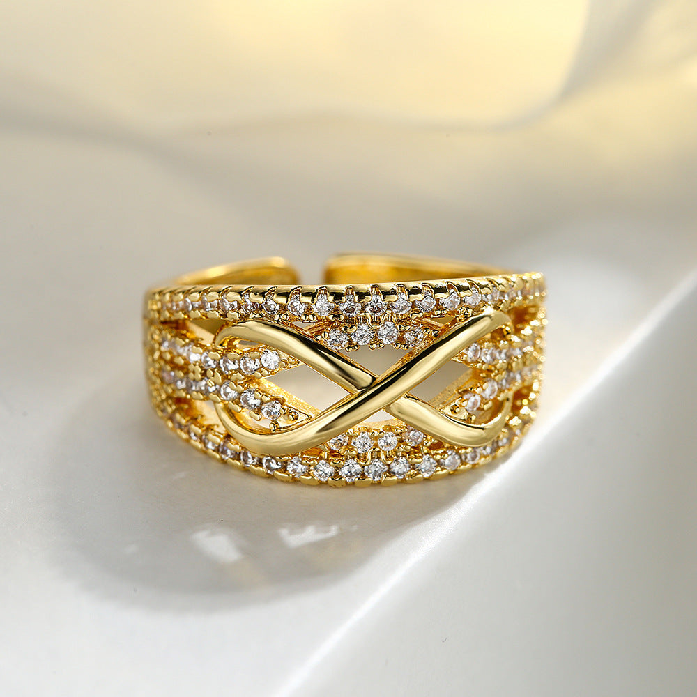 Anillo Abierto Geométrico Minimalista para Mujer Hecho de Latón con Baño de Oro Real e Incrustaciones de Zirconia