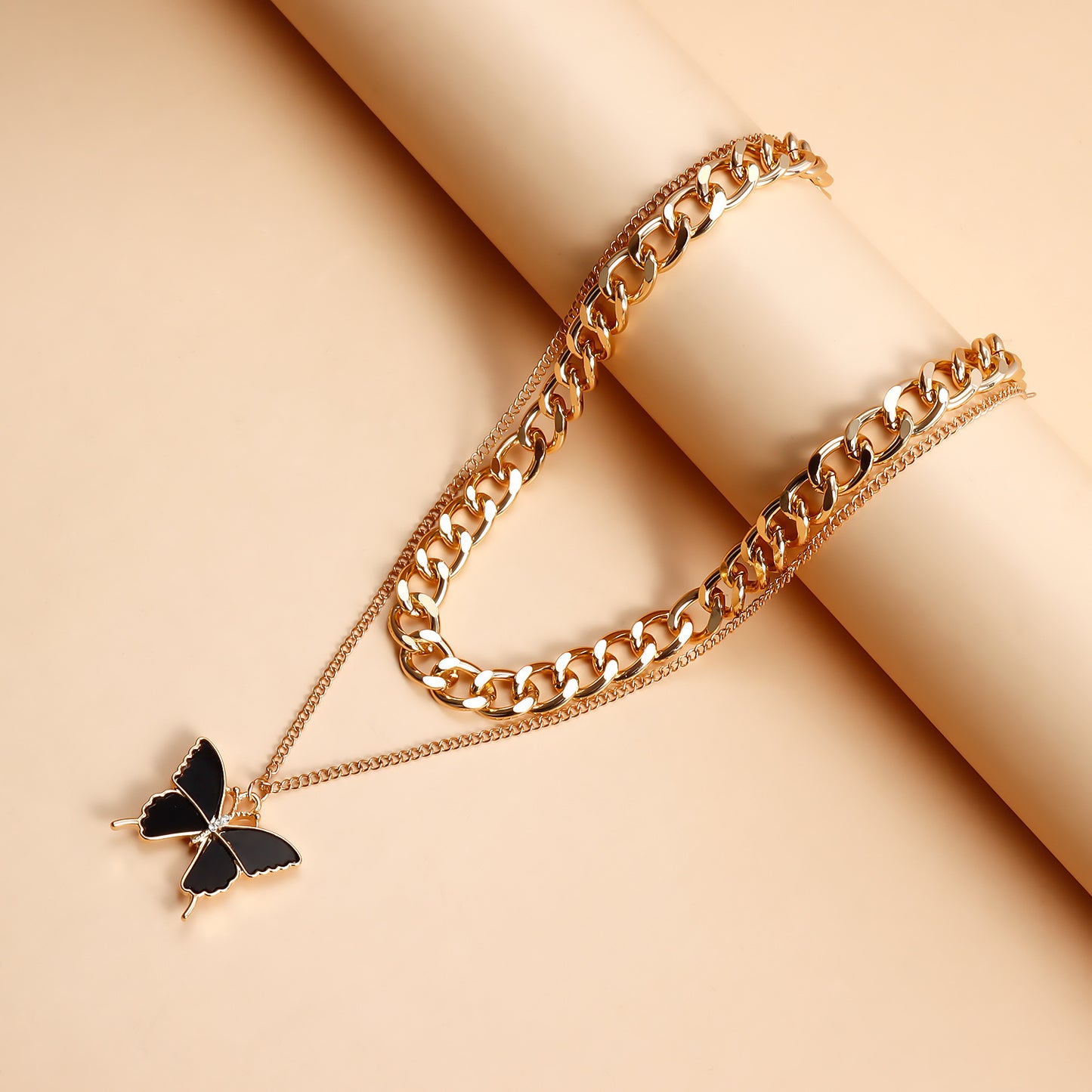 Elegant Two-Tier Black Butterfly Pendant Necklace for Women with Electroplated Metal Chain and Mother-of-Pearl Effect