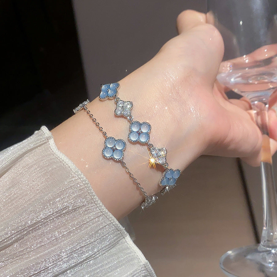 Elegant Luxury Floral Cubic Zirconia Inlaid Zinc Alloy Plated Bracelet for Women