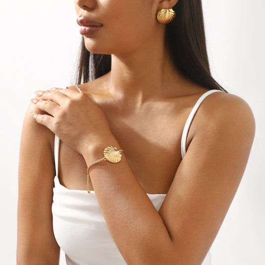Pulsera Minimalista de Aleación en Forma de Concha con Acabado Chapado para Mujer Joyería Inspirada en el Océano para Vacaciones en la Playa