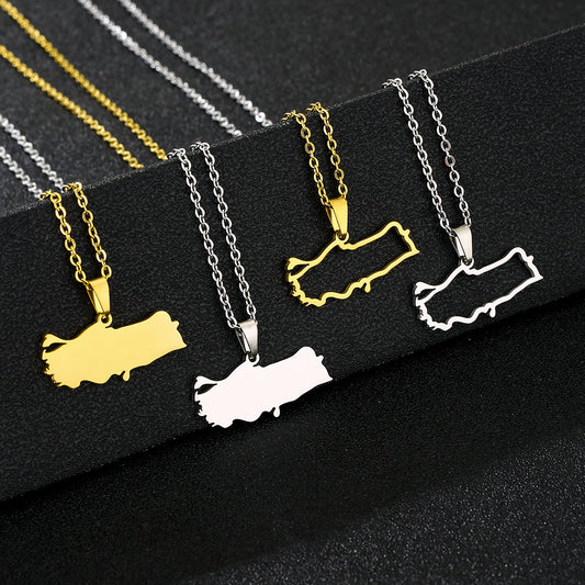 Elegante collana a pendente geometrico in acciaio inossidabile da donna con finitura placcata e catena a maglie forzate
