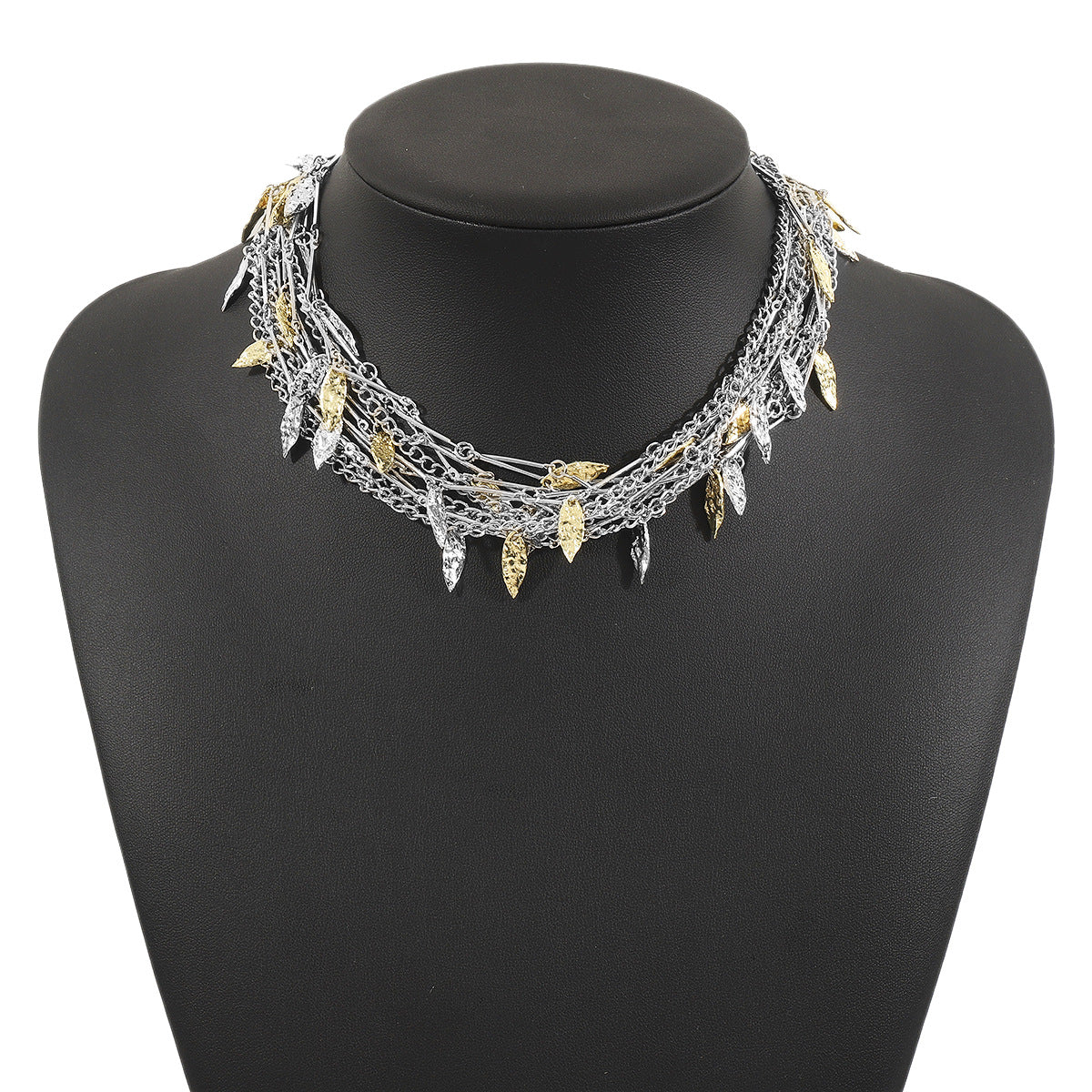Collana girocollo minimalista da donna con ciondolo a foglia e catena multifilo elettroplaccata in ferro