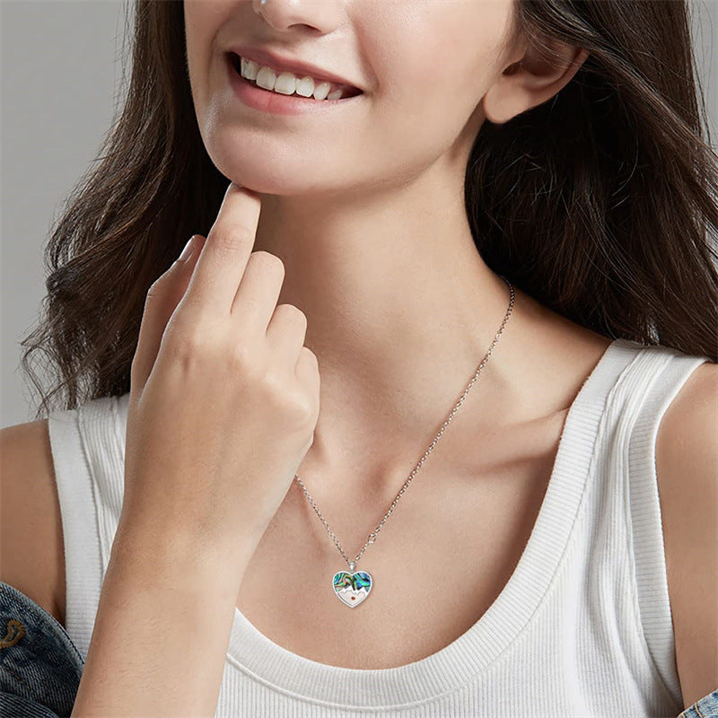 Minimalist Faith Heart-Shaped Stainless Steel Pendant Necklace with Polished Titanium Steel Charm and Geometric Outline