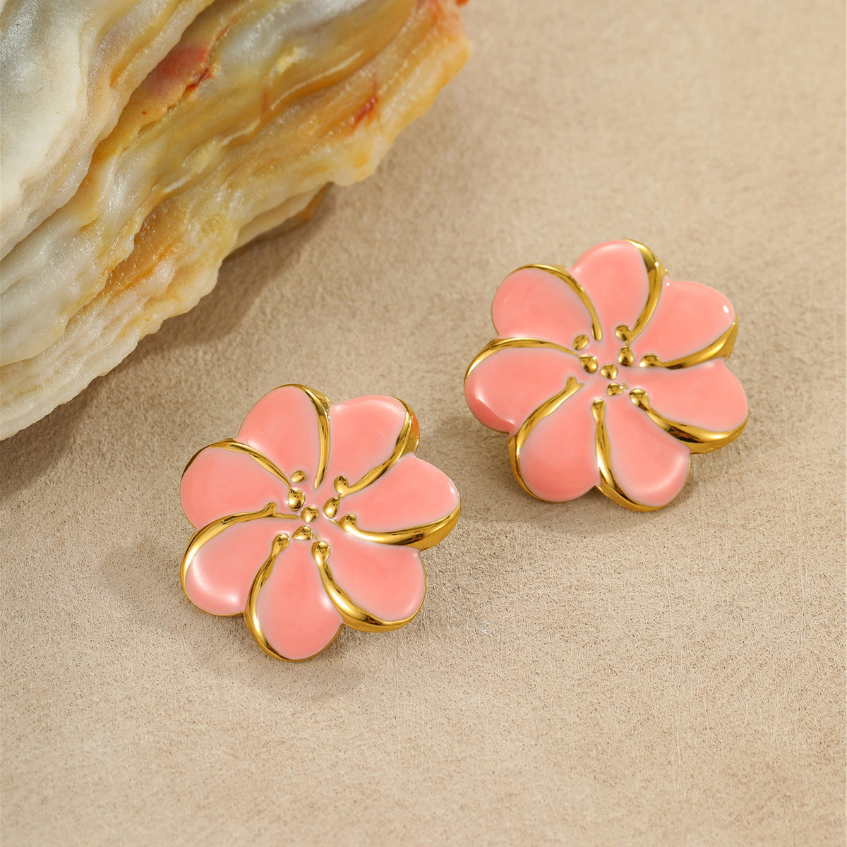 Pendientes Florales Minimalistas de Acero Inoxidable con Acabado Esmaltado para Mujer Diseño Geométrico de Pétalos Joyería de Oficina de Moda