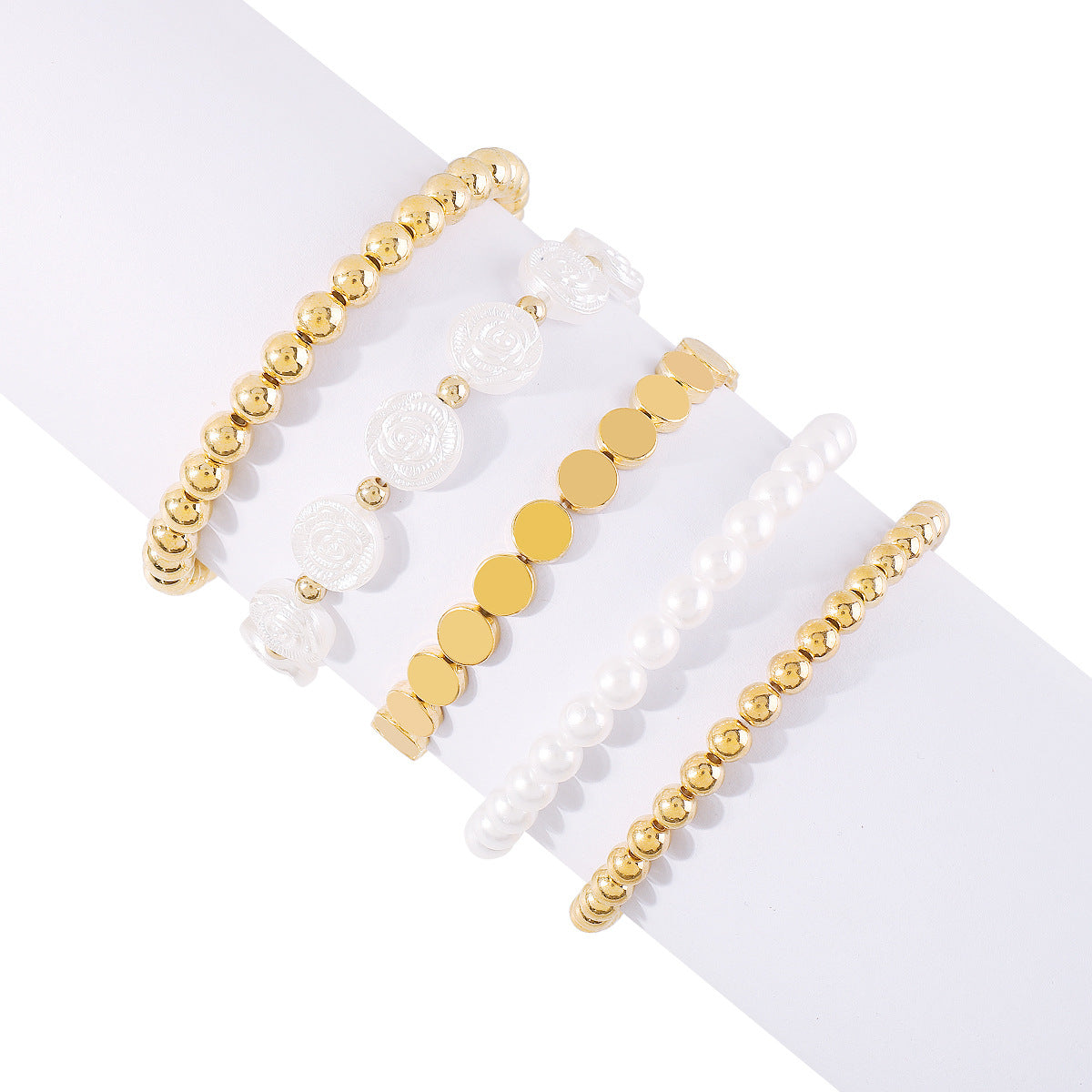 Set di braccialetti multistrato con perle artificiali a forma di cuore geometrico, perle CCB, dolce e grintoso, per donna