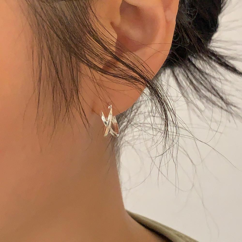 Pendientes minimalistas de plata de ley 925 con baño de oro para mujer, diseño de línea cruzada