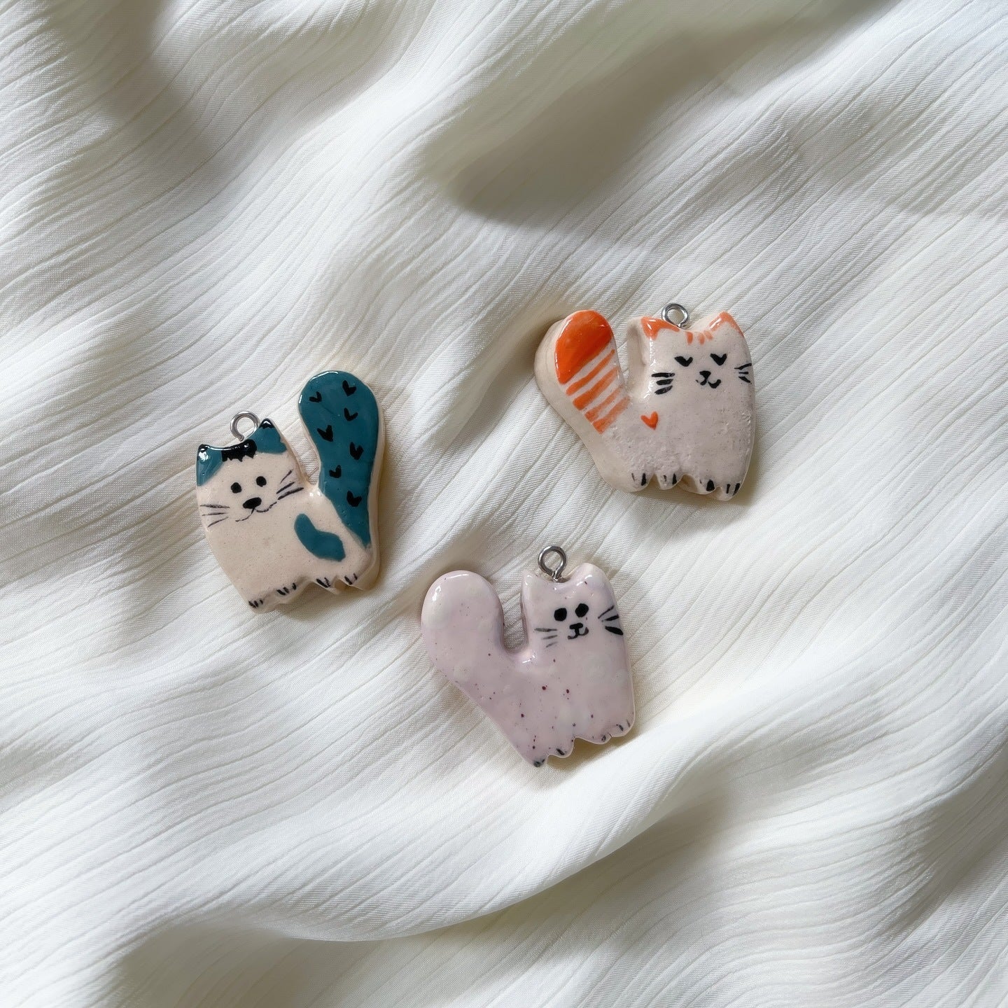 Luxury Casual Hand-Painted Animal Stainless Steel Pendant Necklace for Unisex