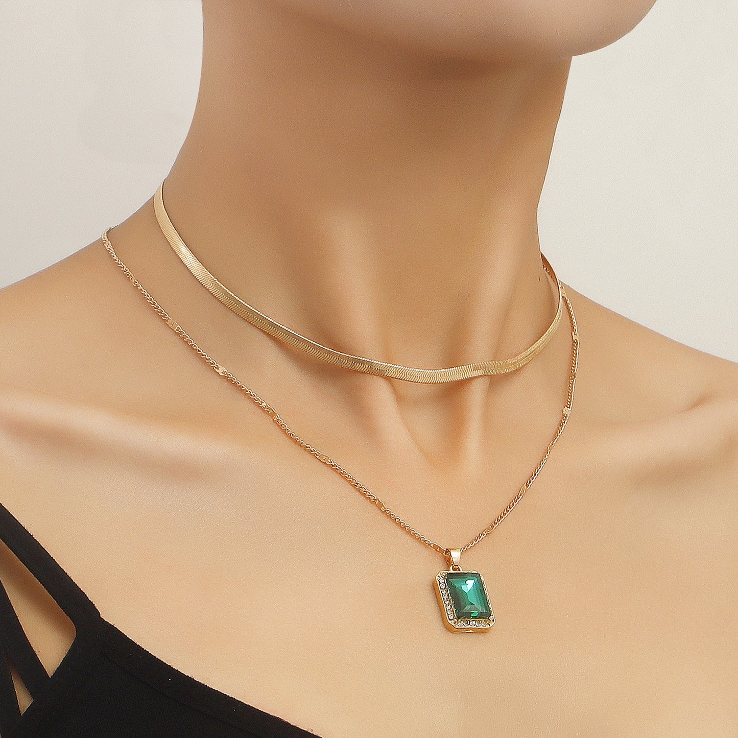 Minimalist Geometric Pendant Necklace with Double-Layer Snake Chain in Electroplated Alloy for Women