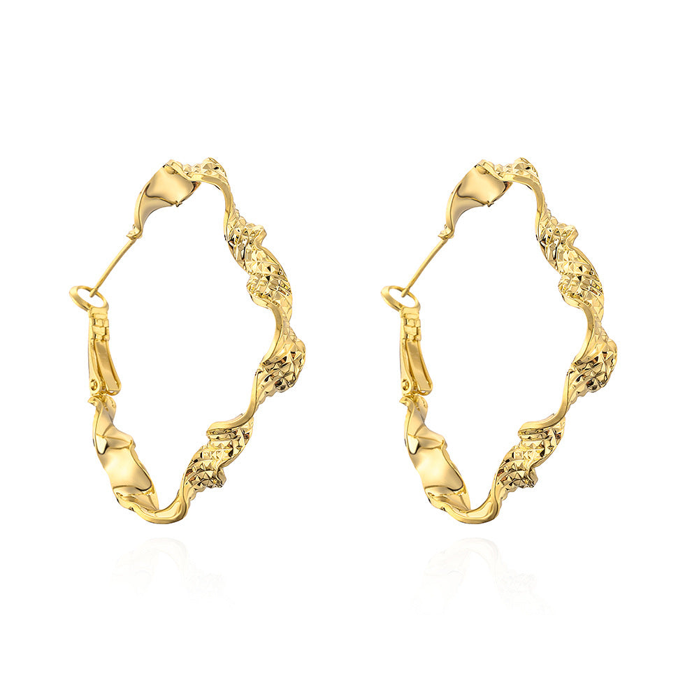 Geometric Wave Earrings for Women in Copper with 18K Gold Plating, Fashionable Minimalist Metal Style