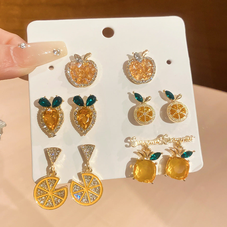 Orecchini a Perno da Donna in Lega con Inlay di Strass a Forma di Mela e Fiocco, in Stile Lussuoso, con Perni in Acciaio Inossidabile