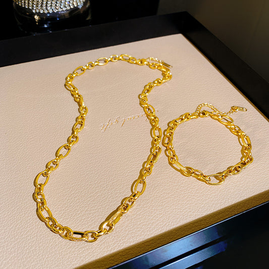 Hip-hop Sweet Gold Plated Round Cuban Link Chain Titanium Steel Jewelry Set with Heart Stainless Steel Bracelet