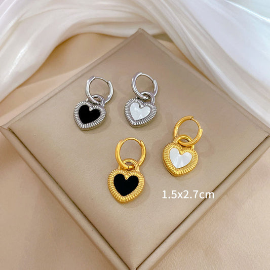 Pendientes de tuerca minimalistas de acero de titanio con forma de corazón y chapado, para mujer
