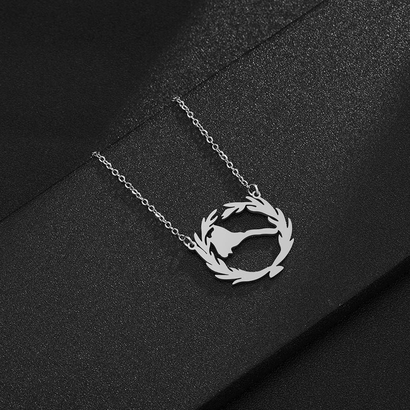Collana con ciondolo etnico geometrico in acciaio inossidabile con finitura placcata da donna, gioielli per clavicola con catena a O