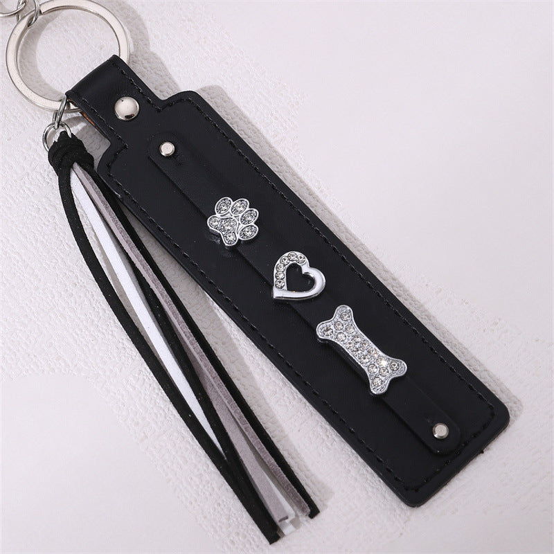 Portachiavi rettangolare Sweet and Edgy con lettera in similpelle