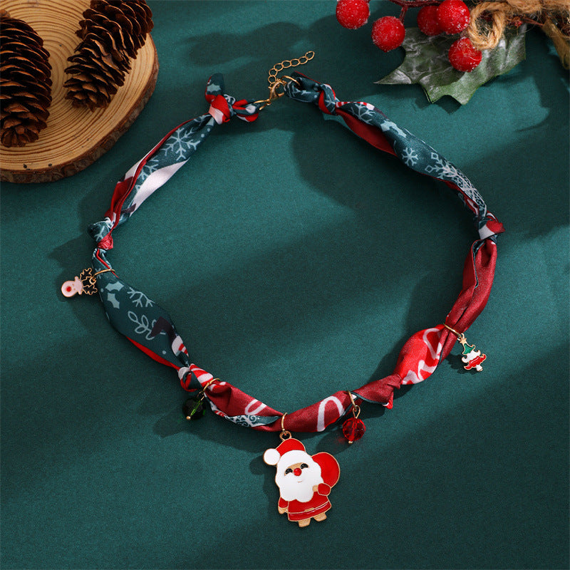 Casual Alloy Plated Christmas Tree and Reindeer Pendant Necklace for Women