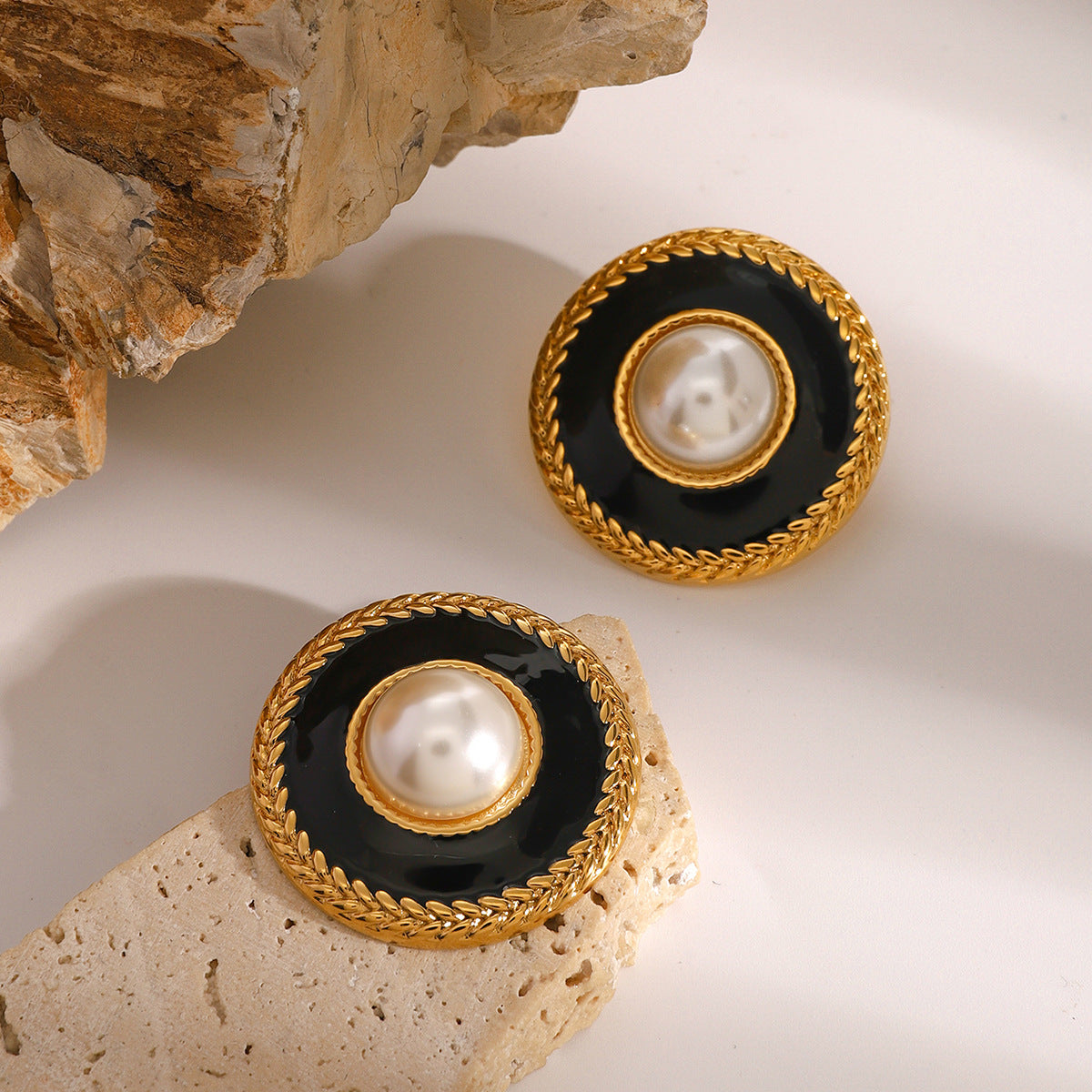 Orecchini da donna in acciaio al titanio placcati in smalto rotondo geometrico alla moda, placcati oro 18K
