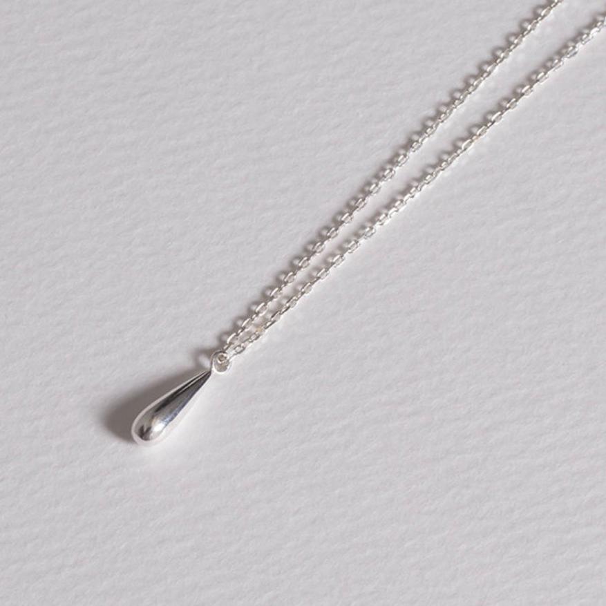Minimalist Teardrop Pendant Necklace in 925 Sterling Silver for Women