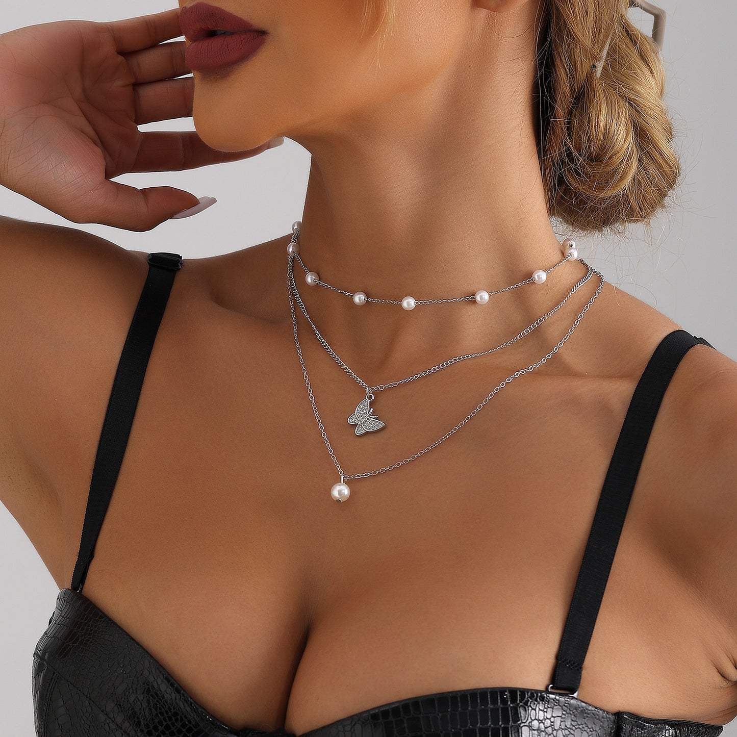 Fashionable Multi-Layer Butterfly Pendant Necklace with Rhinestone Inlay and Gold Plating for Women