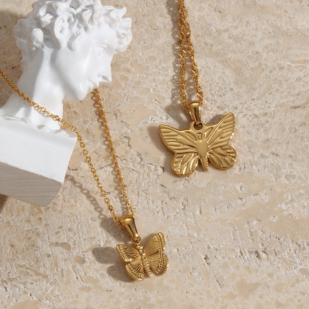 Fashion Baroque Butterfly Pendant Necklace for Women in Stainless Steel with Plated Finish, Delicate Clavicle Chain
