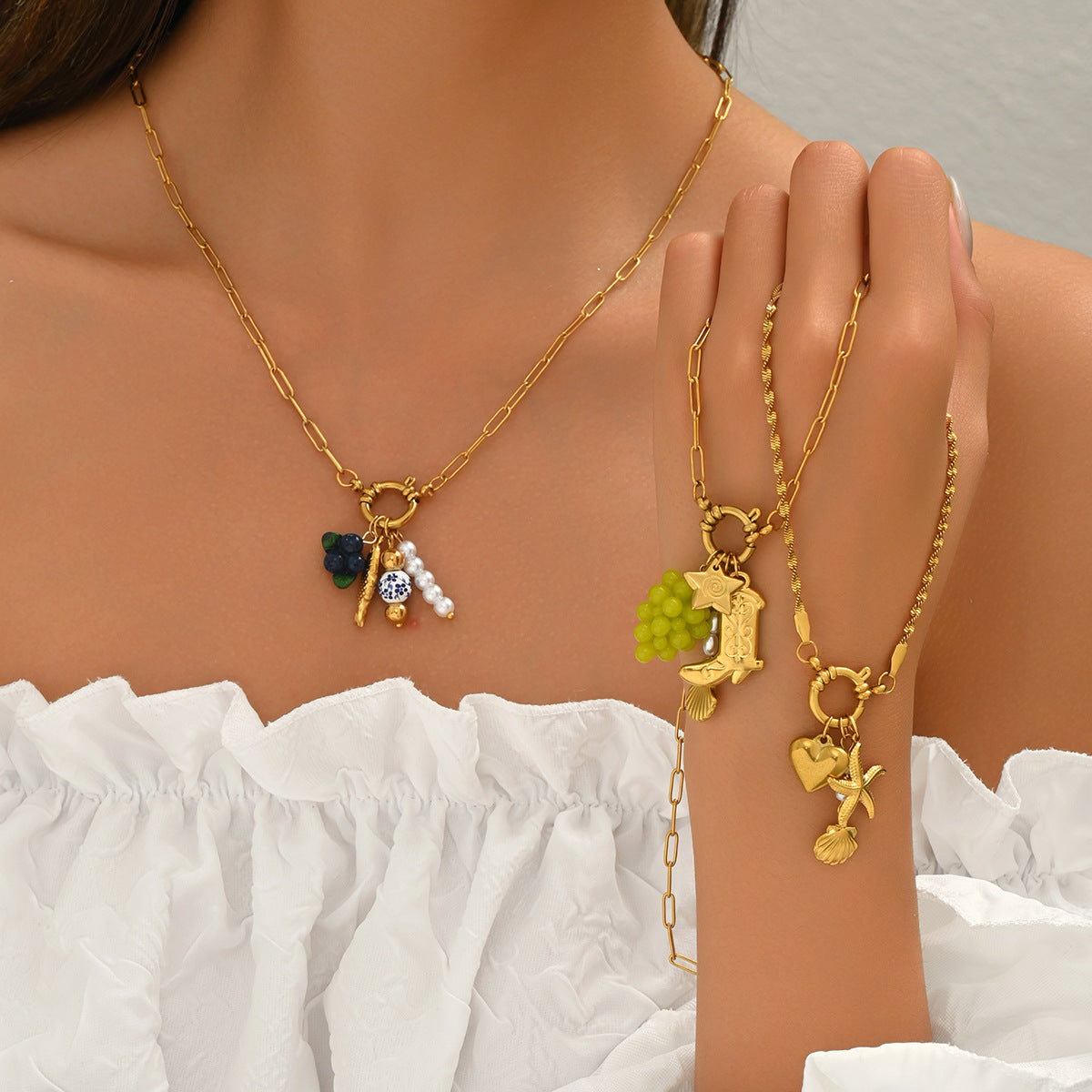 Collana da donna con conchiglia geometrica e intarsi in perle, con ciondolo in rame su catena standard