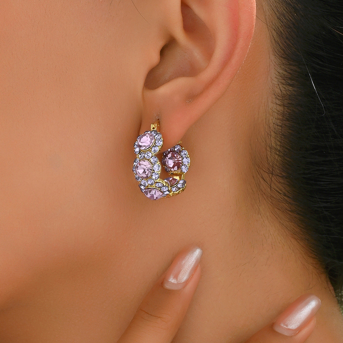 Pendientes de botón geométricos minimalistas redondos para mujer con incrustaciones de circonita púrpura y base de cobre