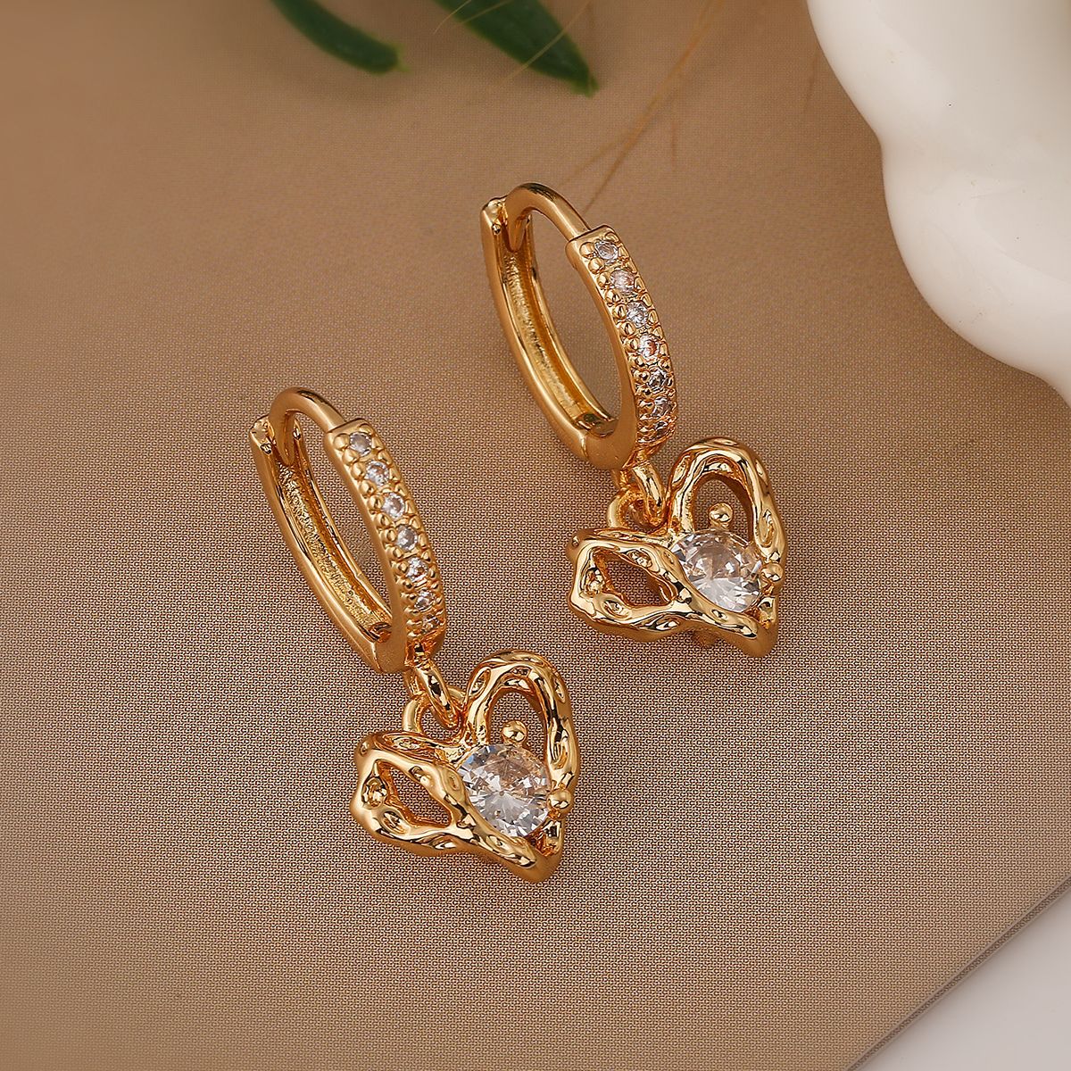 Minimalist Geometric Bowknot Heart-Shaped Zirconia Earrings for Women with Copper Base and 18K Gold Plating