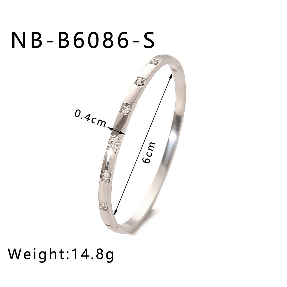 Geometric Heart-Shaped Titanium Steel Bracelet with Zircon Inlays Plated in 18K Gold for Women