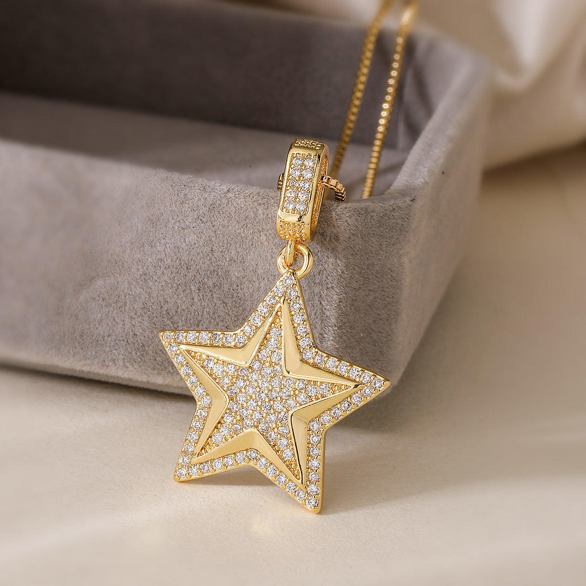 Minimalist 18K Gold Plated Brass Geometric Star Cubic Zirconia Pendant Necklace for Women