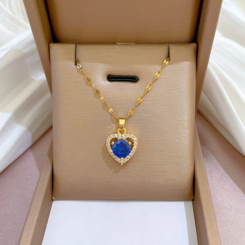 Collana Pendente Geometrica a Cuore in Acciaio al Titanio Fresca e Lussuosa da Donna