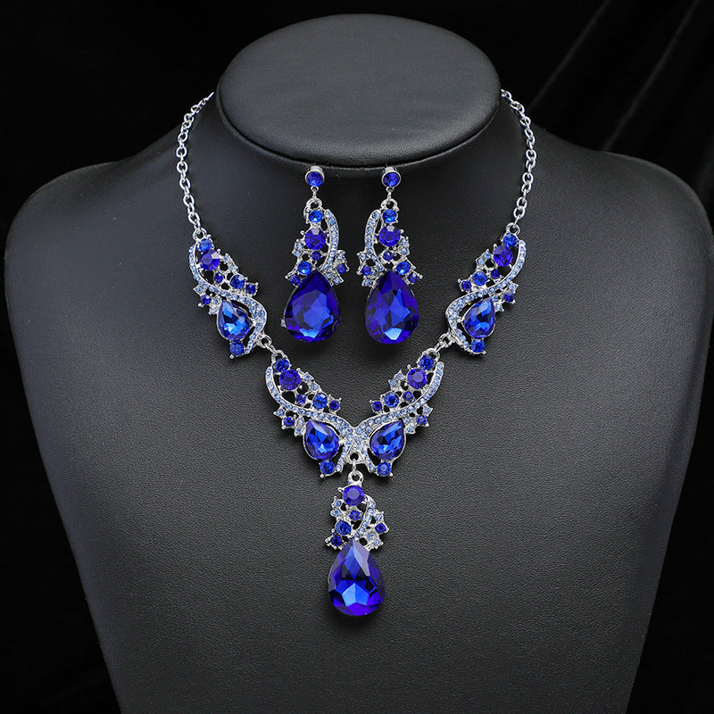 Vintage Artistic Waterdrop-Shaped Alloy Necklace Set with Rhinestone-Inlaid Leaves and Electroplated Finish for Women