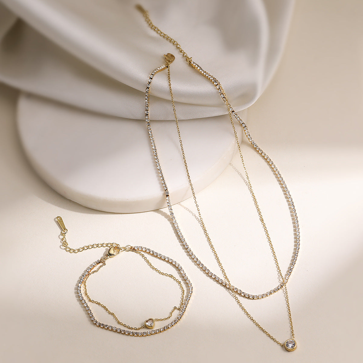 Minimalist Elegant 18K Gold Plated Geometric Stainless Steel Necklace with Cubic Zirconia for Women