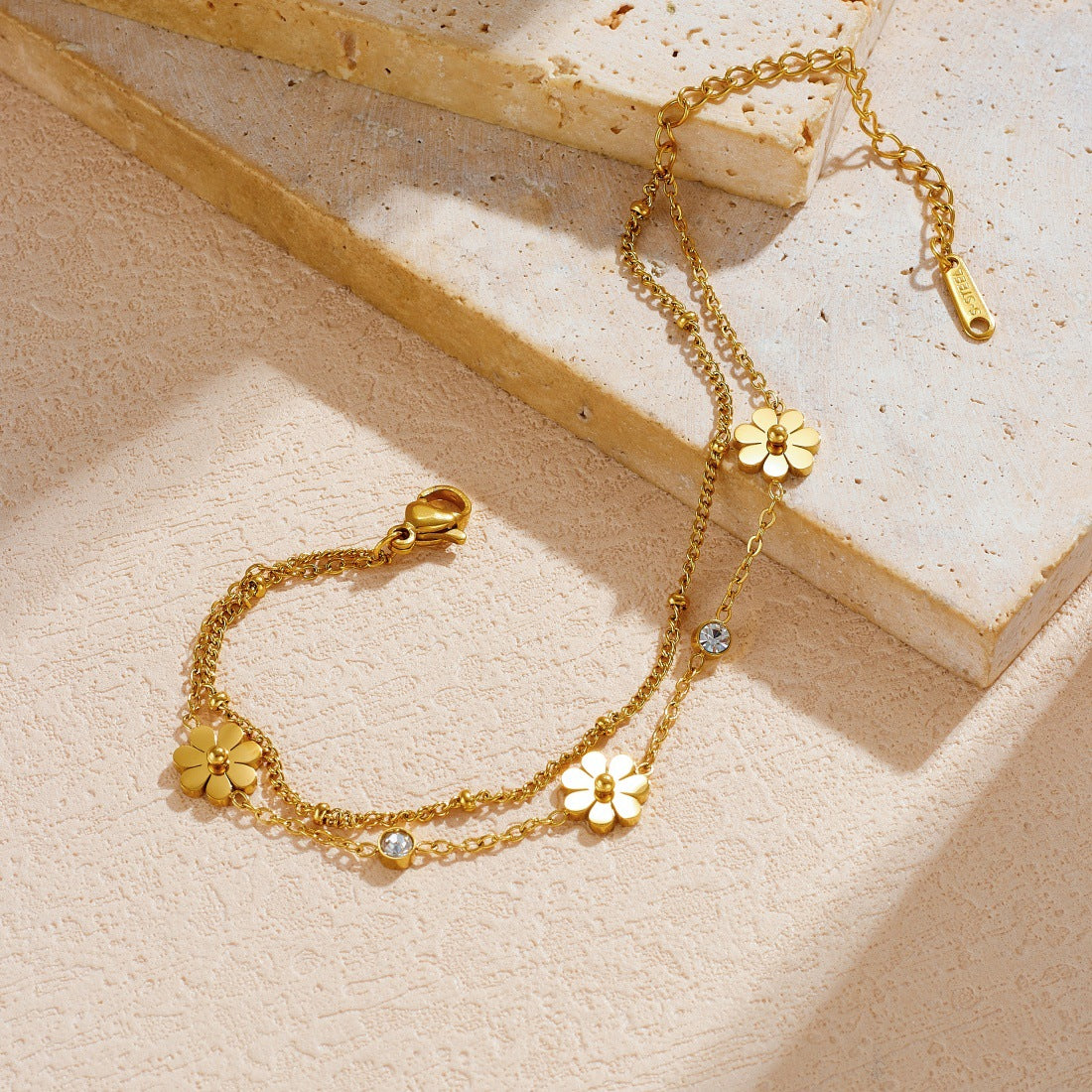 Gold Plated Stainless Steel Round Daisy Flower Rhinestone Bracelet for Women