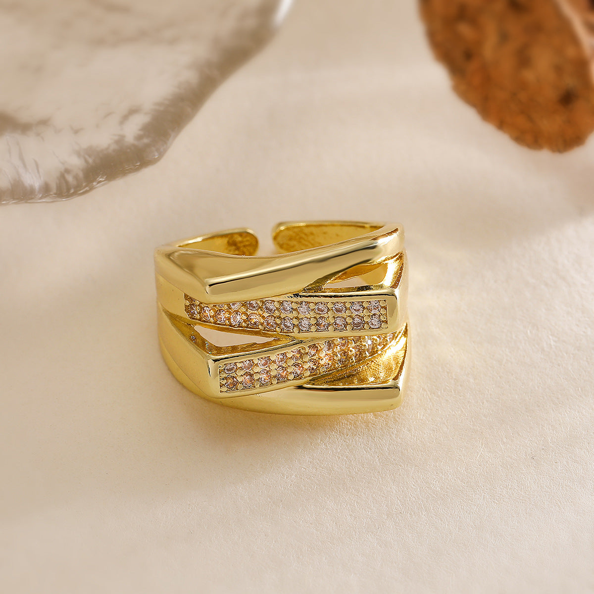 Anello Aperto Geometrico Minimalista da Donna in Rame con Zirconia Micro-Incastonata