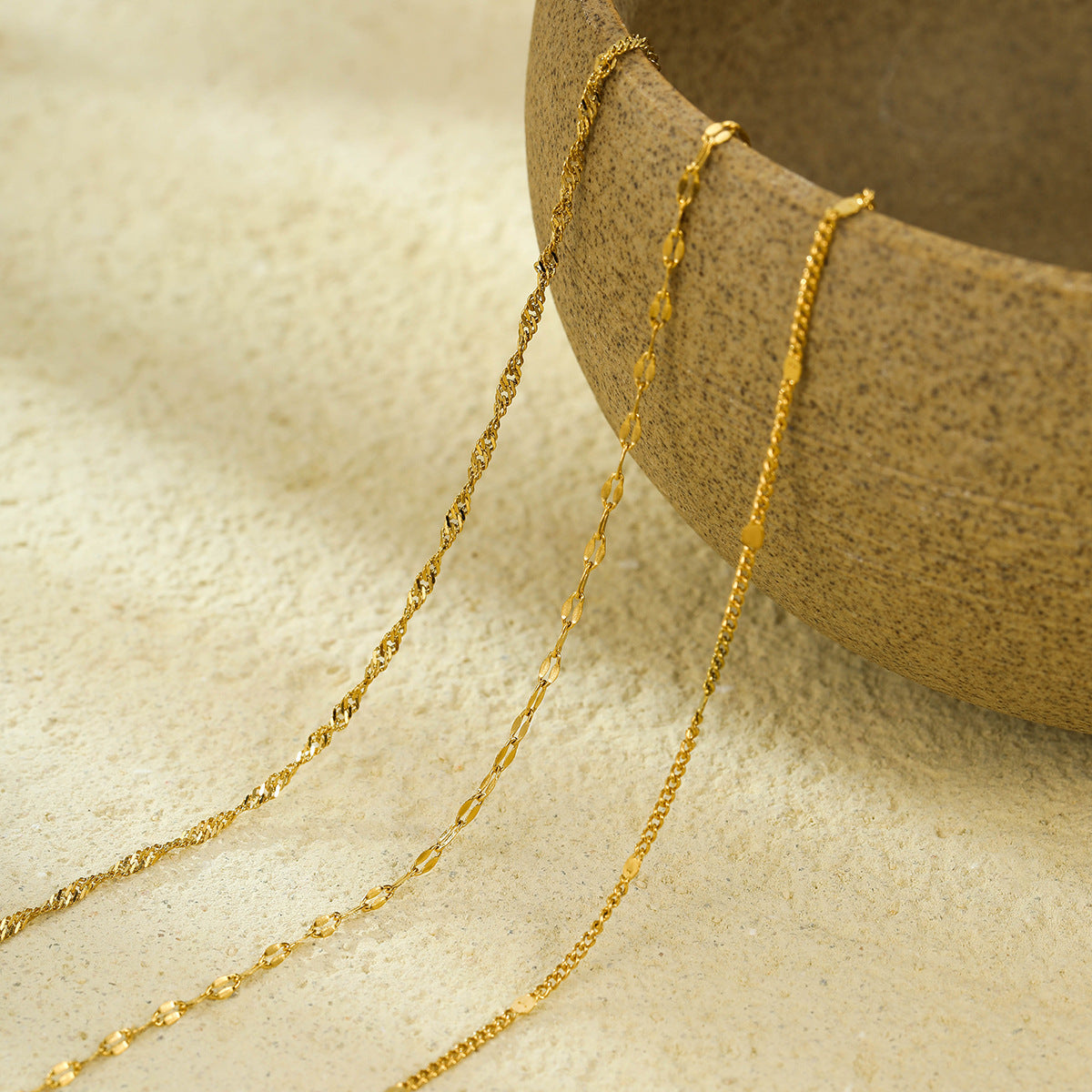 Collana da donna con ciondolo a catena placcato in acciaio inossidabile geometrico, stile OL alla moda, con tonalità oro 18K