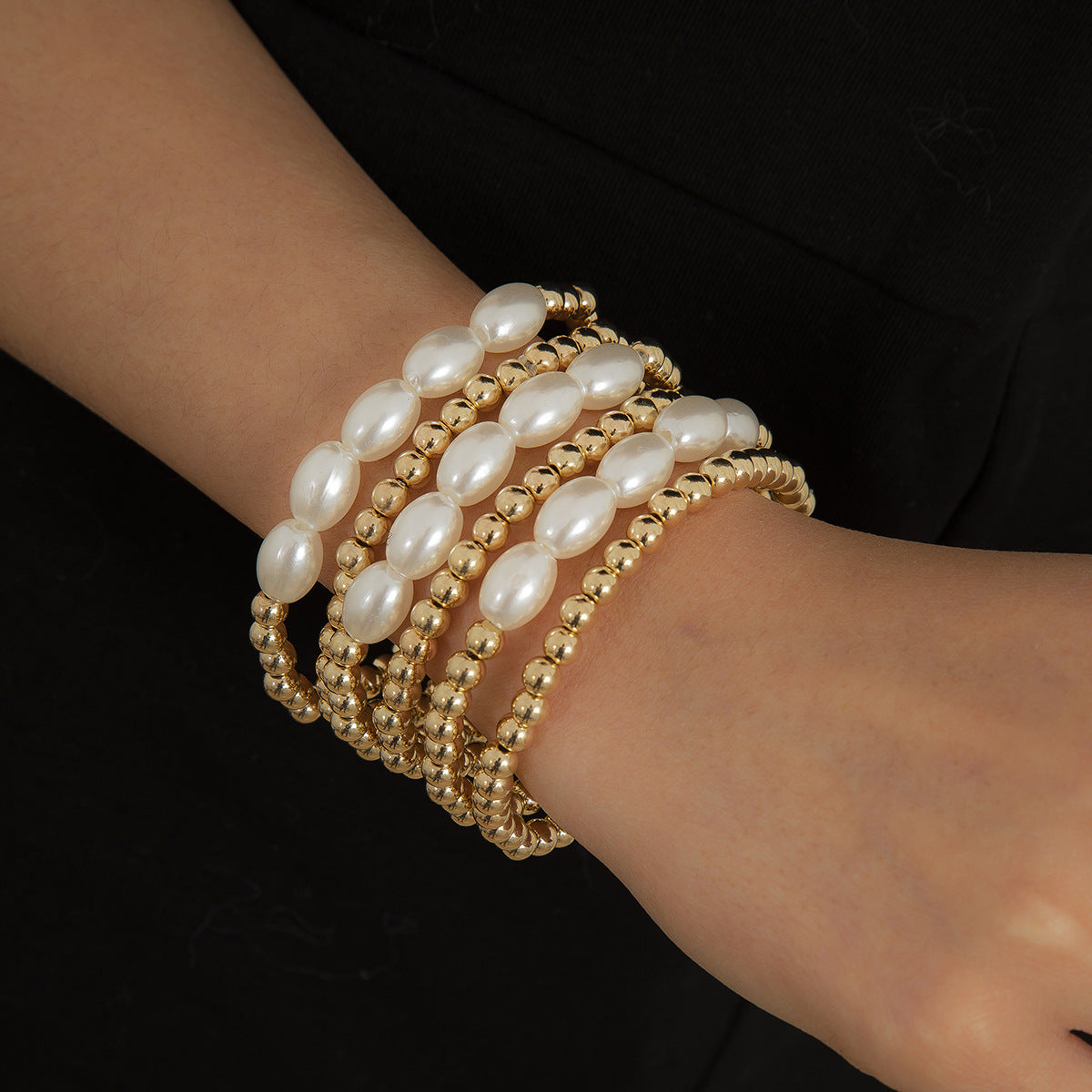 Set di braccialetti minimalisti con fiocco e perline, perle finte e finitura placcata, da donna