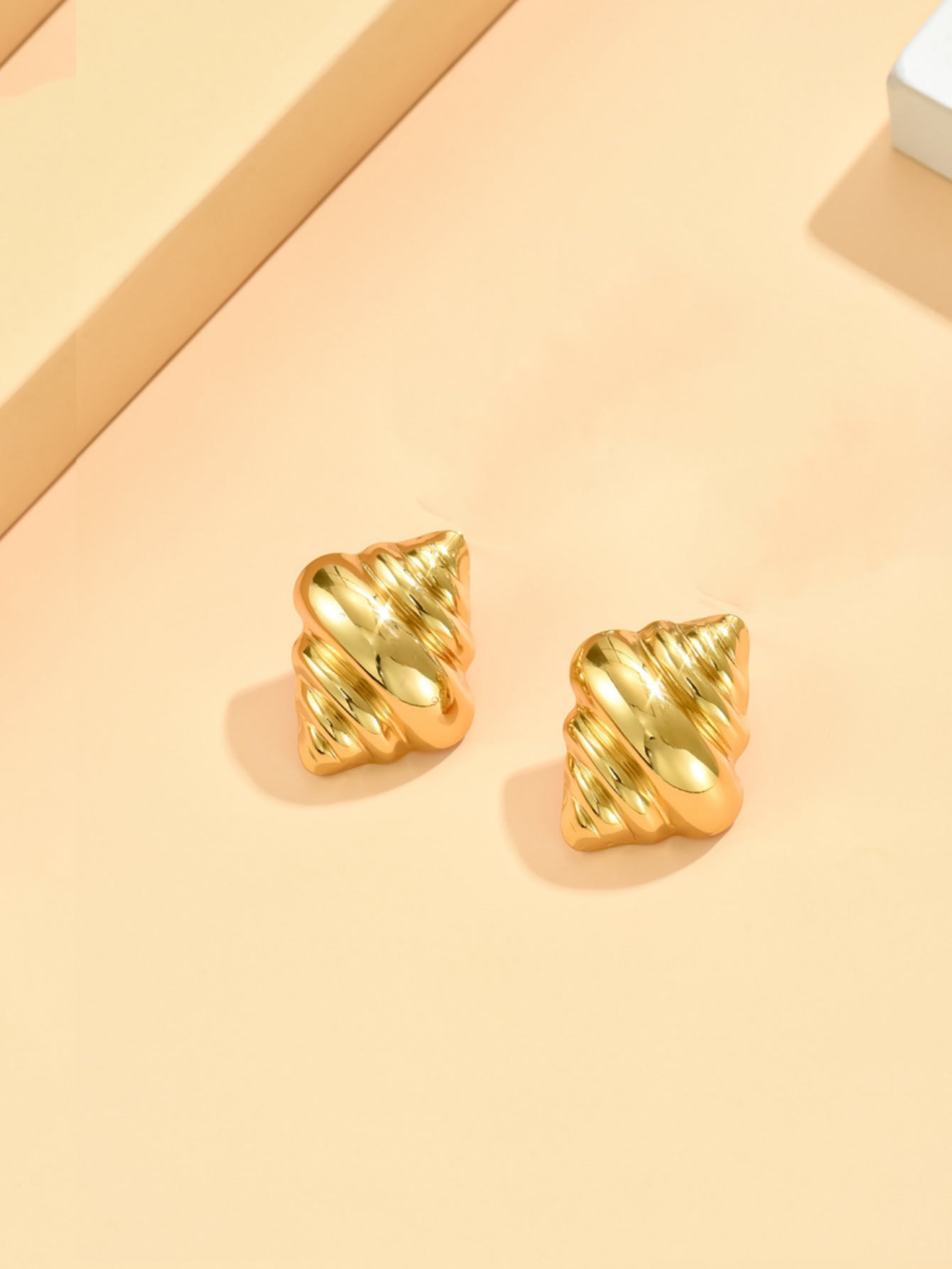 Beach Style Stainless Steel Geometric Starfish Shell Stud Earrings for Women