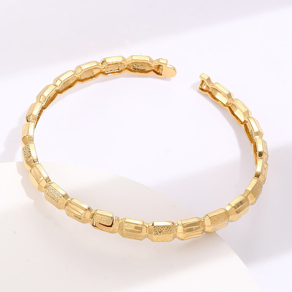 Vintage Geometric Copper Bracelet for Women with Gold Plating and Micro-Pave Detailing