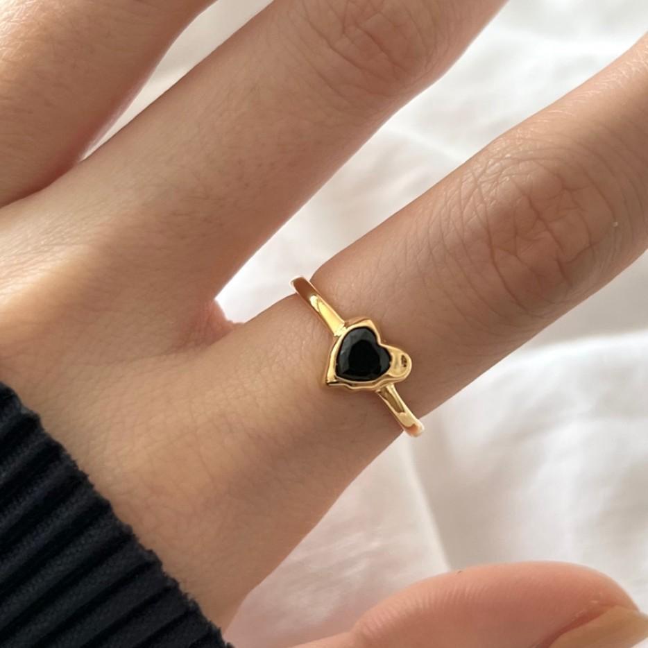 Anello Minimalista Geometrico a Cuore in Argento Sterling 925 da Donna con Strass e Finitura Placcata