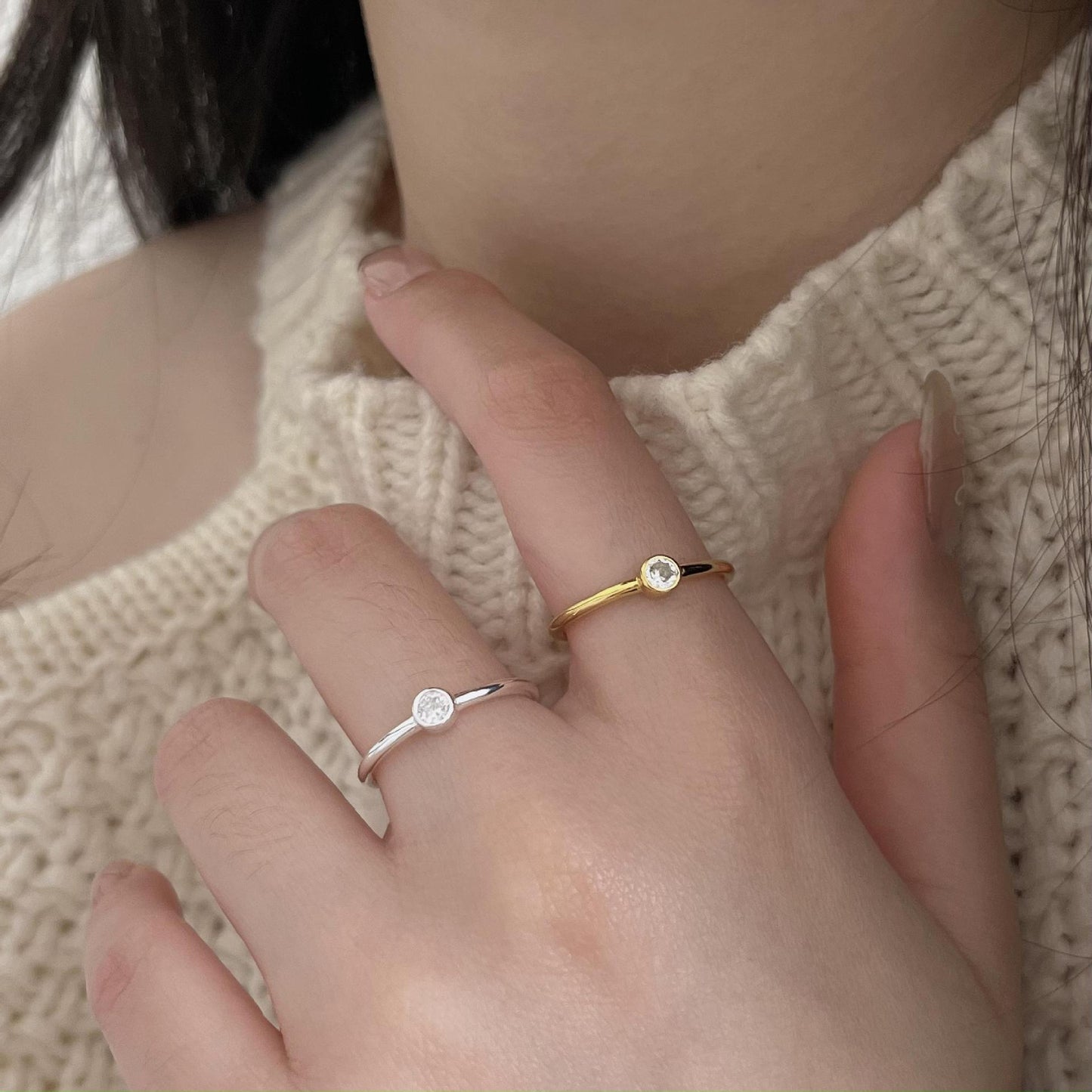 Anello da Donna Minimalista Elegante in Argento Sterling 925 con Cuore Intarsiato in Zirconia Cubica