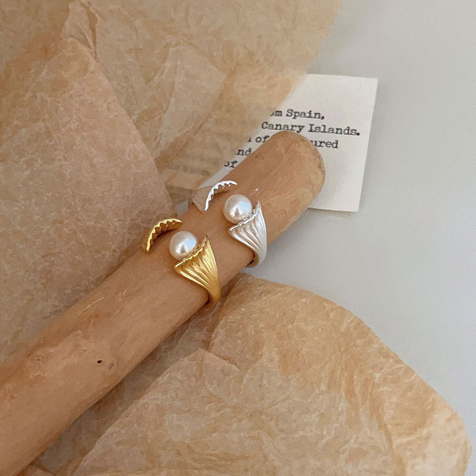 Anello Minimalista a Cuore in Argento Sterling 925 con Dettaglio Geometrico Smussato da Donna