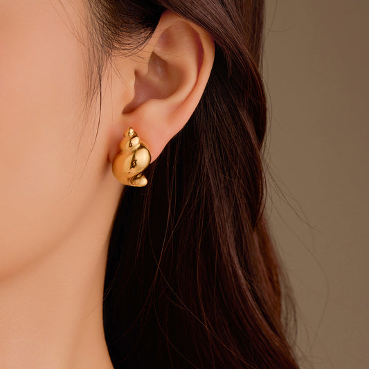 Pendientes de botón de acero inoxidable con forma de abulón, minimalistas y a la moda, con acabado chapado para mujer