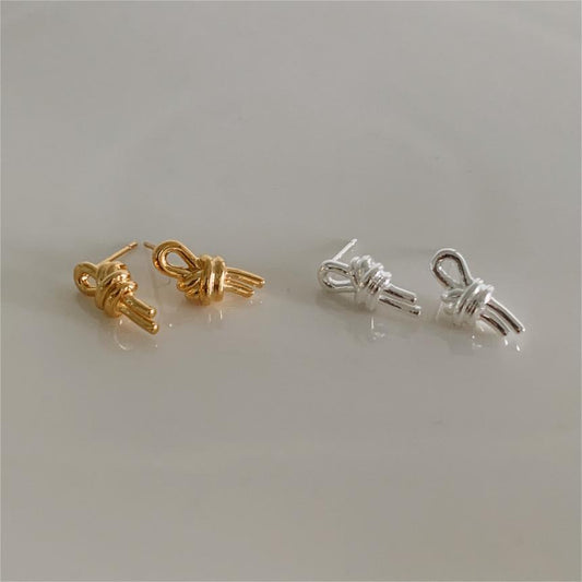 Minimalist Sweet 925 Sterling Silver Plated Geometric Letter Knot Stud Earrings