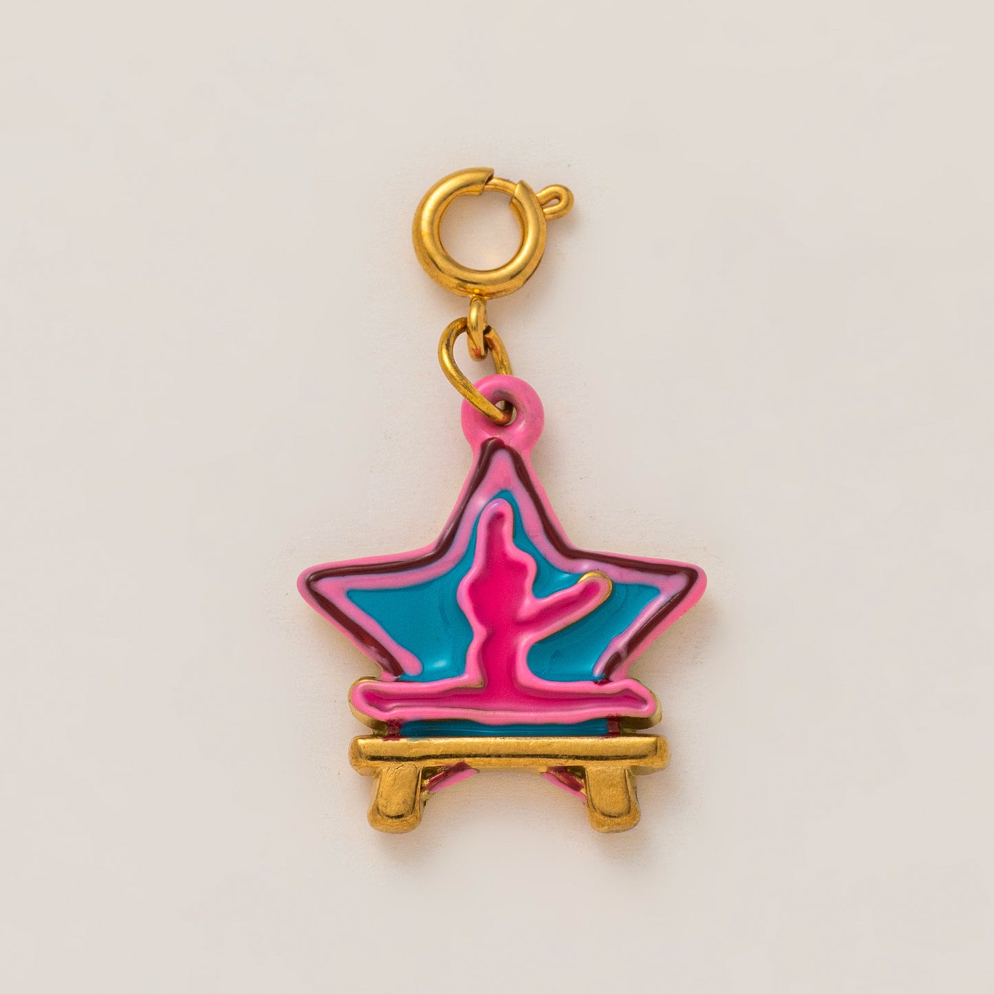 Fashion Geometric Glasses Pizza Pendant Gold Plated Titanium Steel Charm Bar for Unisex