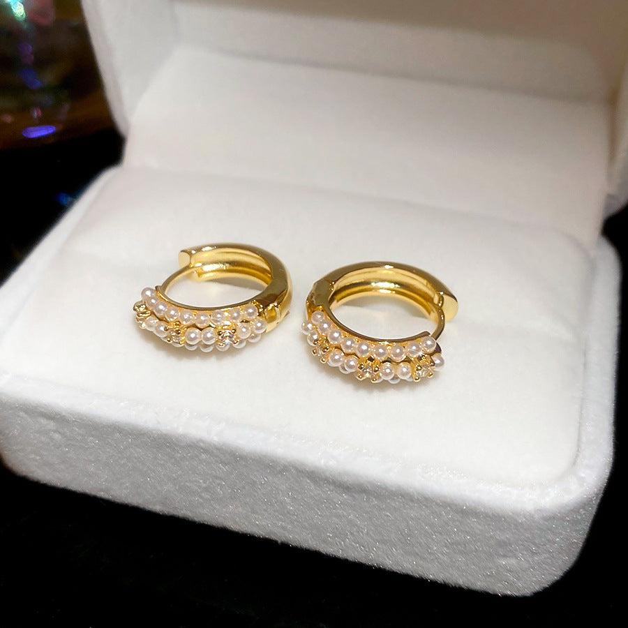 Elegantes Pendientes de Perlas Redondas Multicapa estilo Francés con Incrustaciones de Circones para Mujer
