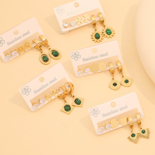 Pendientes de acero inoxidable vintage con forma de corazón y flores, con acabado chapado para mujer