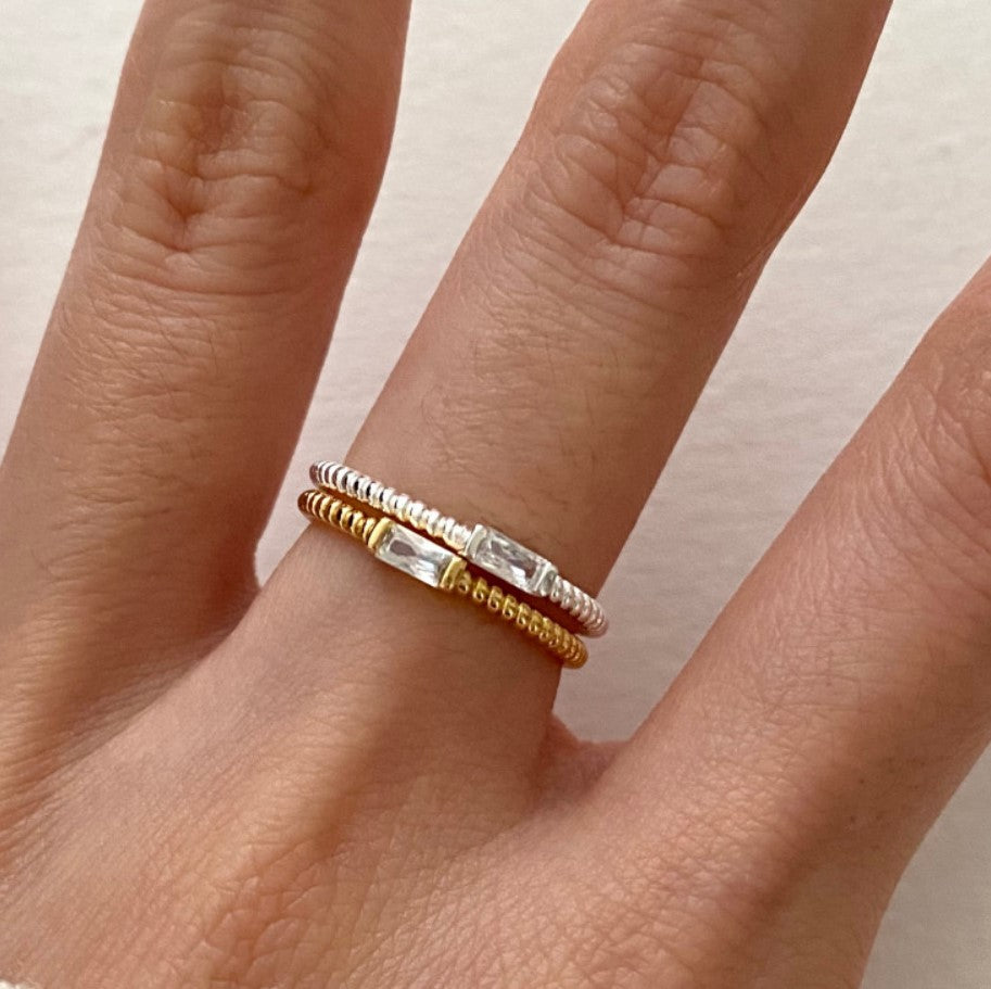Anello Minimalista Vintage a Cuore in Argento Sterling 925 con Zirconi Pavé da Donna