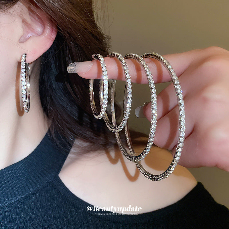 Orecchini a Cerchio da Donna Minimalisti di Lusso Geometrici con Strass Intarsiati in Rame con Design Rotondo