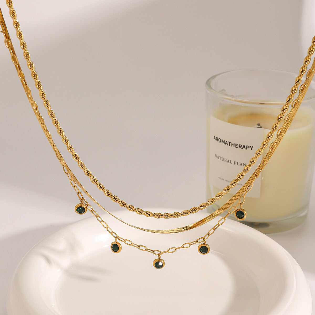 Collana pendente a più strati in acciaio inossidabile geometrico con ciondolo in acciaio al titanio e finitura placcata per donna